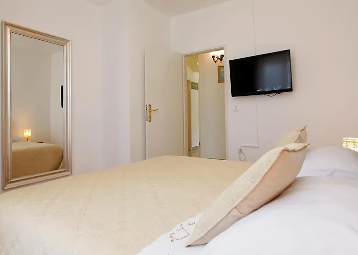 Sunshine Apartment Doda