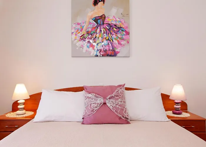 Sunshine Apartment Doda